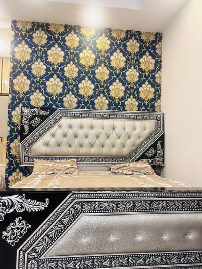Bed set grey and black color royale look