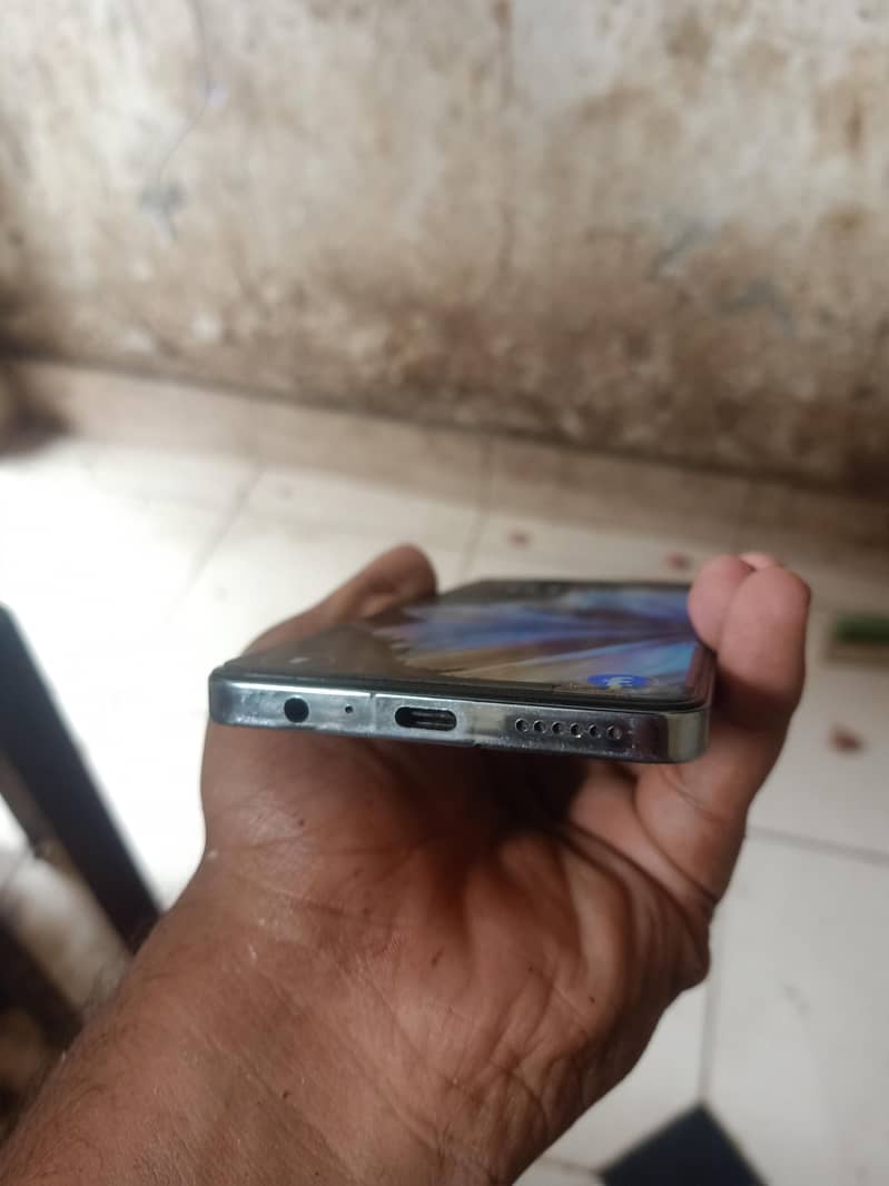 Tecno CAMON 20 1