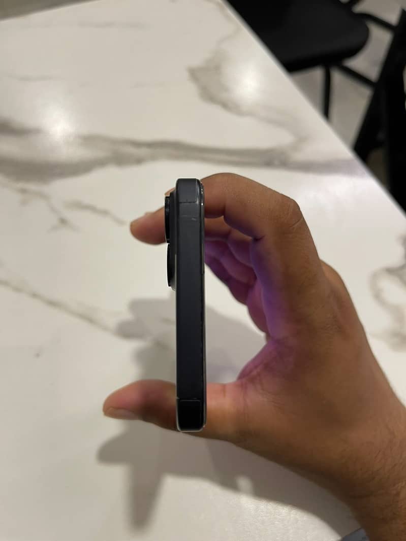 Apple iPhone 15 plus 5