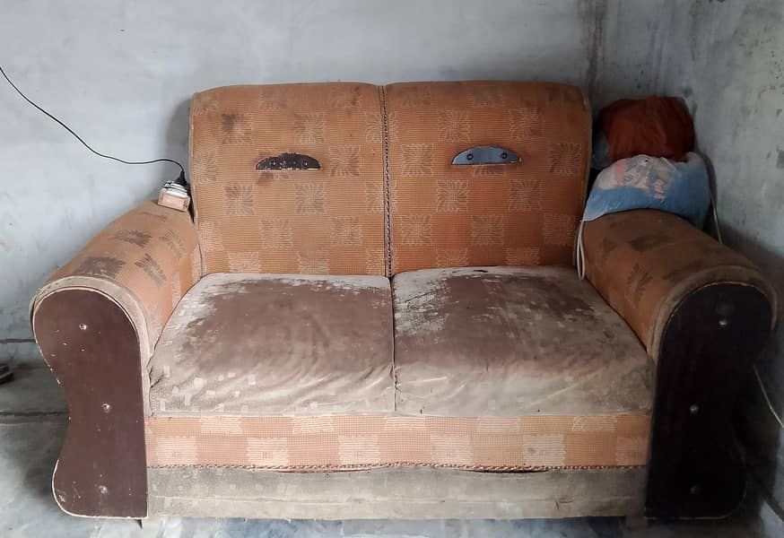 پوشنگ کی لکڑی اچھی حالت میں لاہور 0