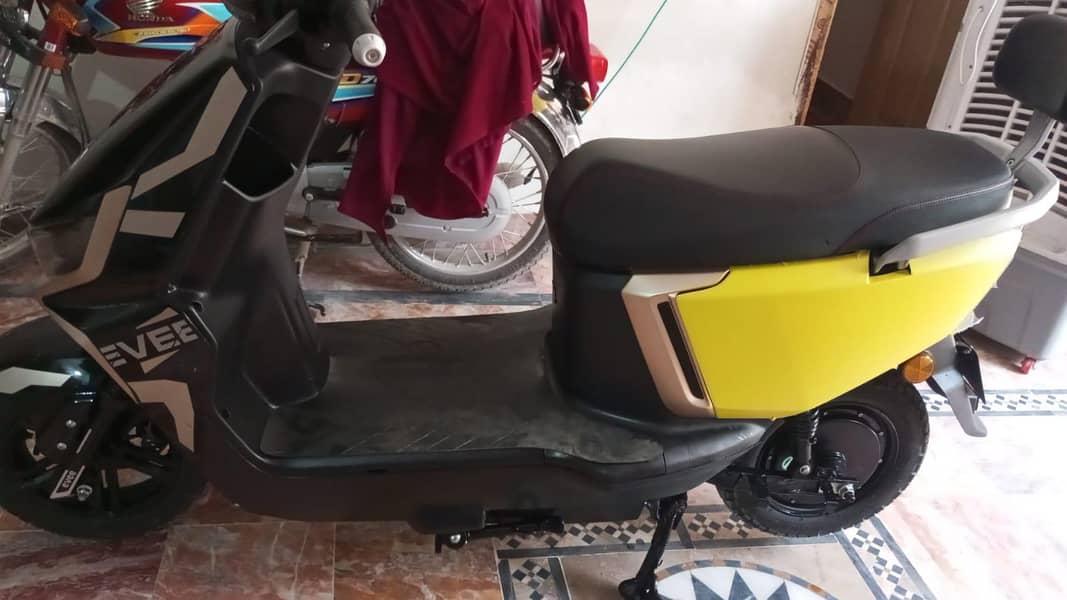 scooty 3