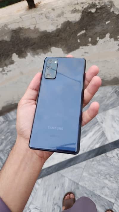 Samsung Mobile S20 FE