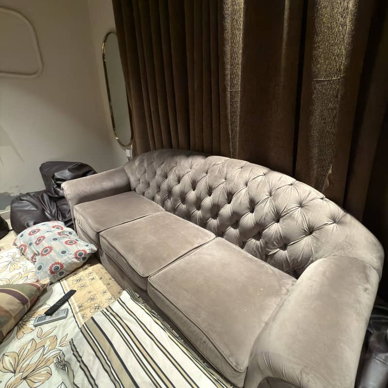 Sofa Set with tables 0