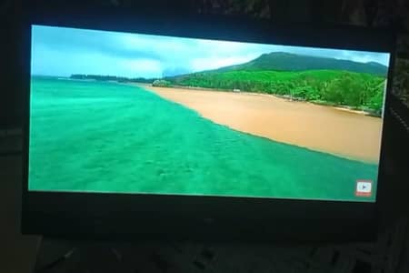 Haier 42 Inch LED TV – Screen Cast – New Condition