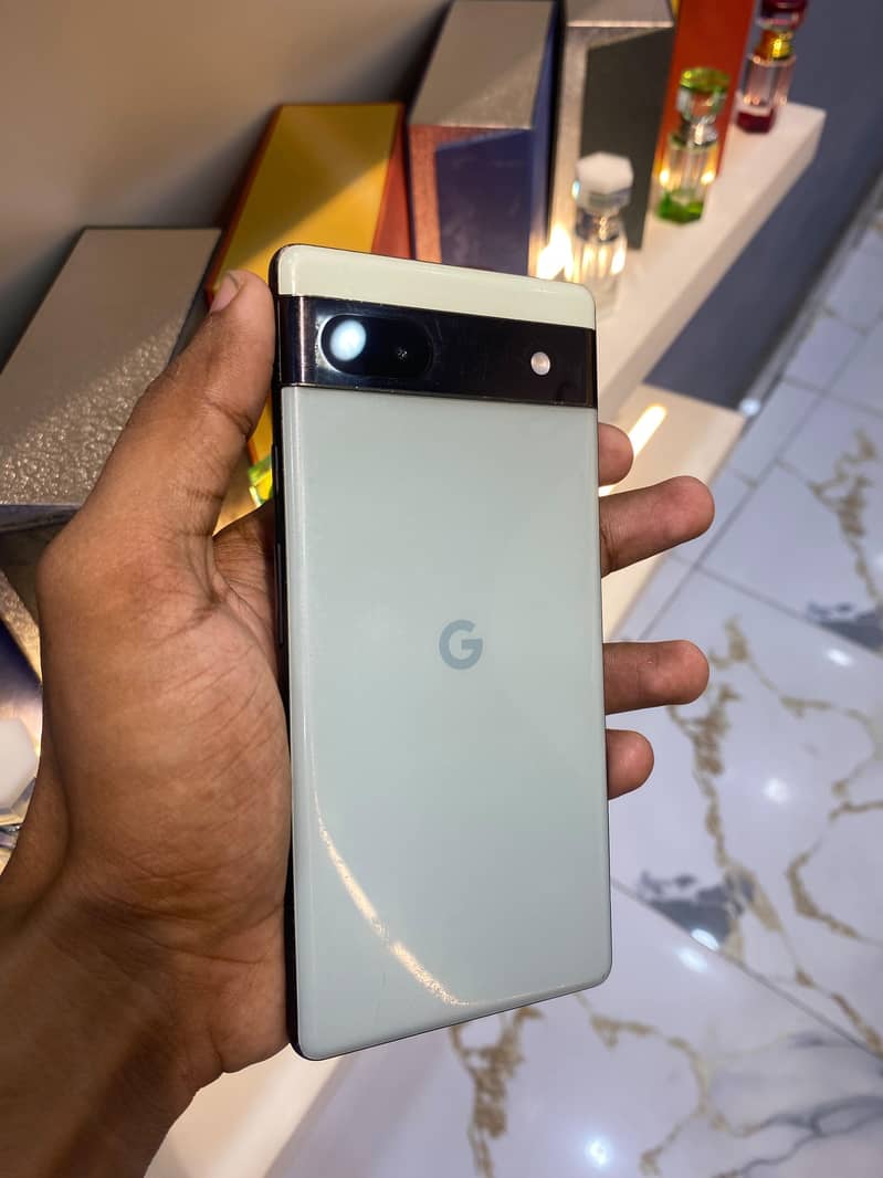 Google Pixel 6a 1