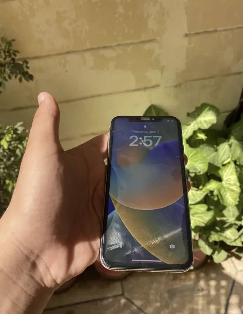 Apple iPhone X 0