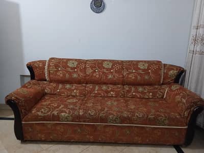 7 Seater Wooden Sofa Set in Good Condition