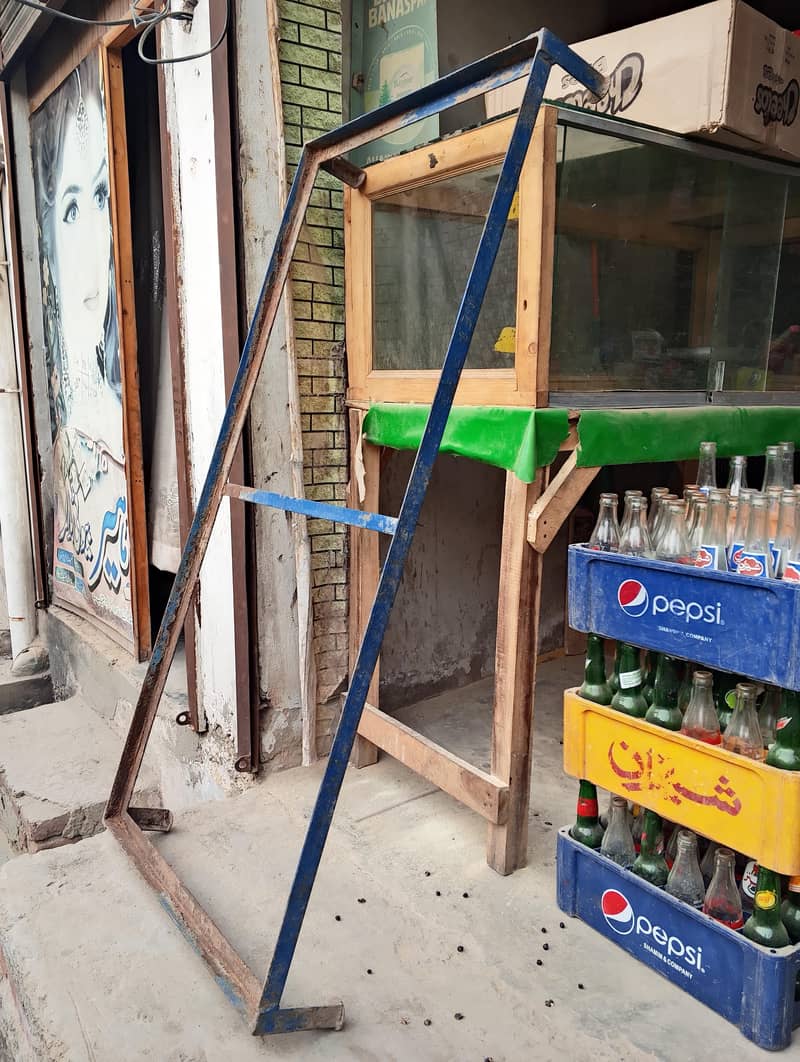 D Freezer stand 0