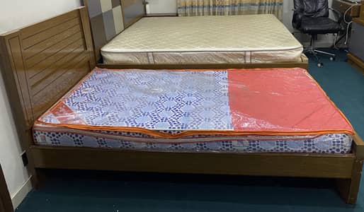 Single bed set in good condition
