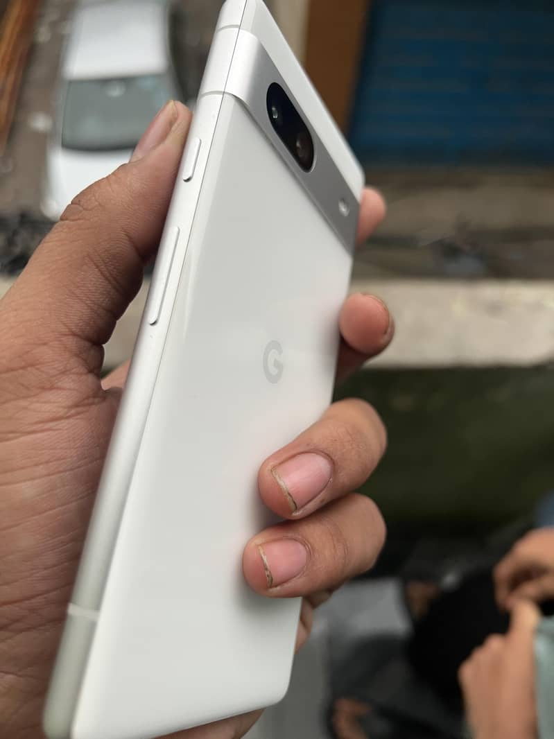 Google Pixel 7a 5