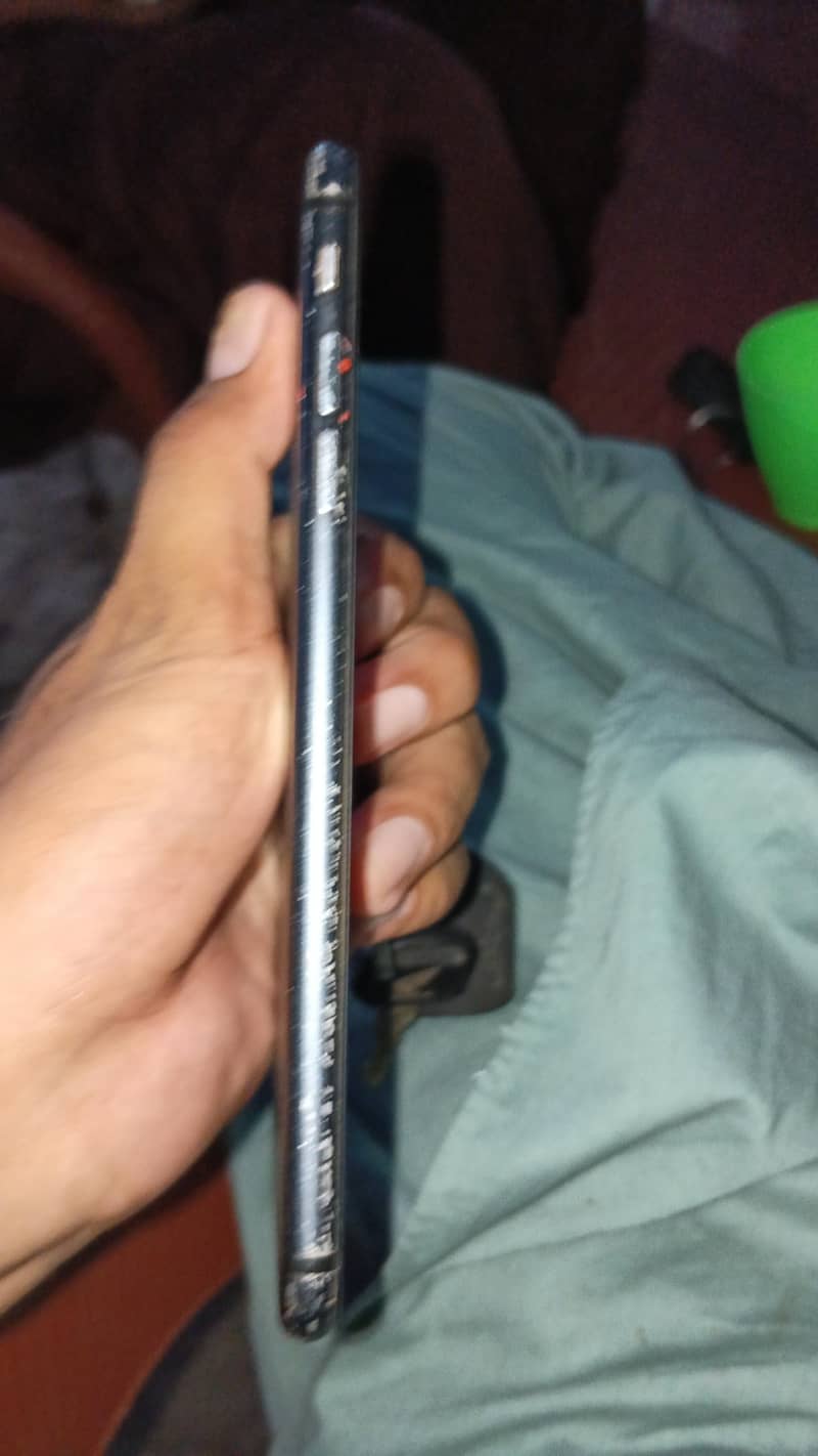 Apple iPhone 7 Plus 2