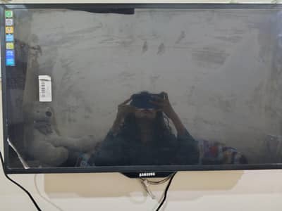 Samsung 32 Inch LED TV – 2 Years Used