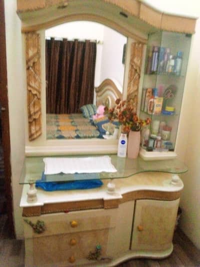 Bedroom set