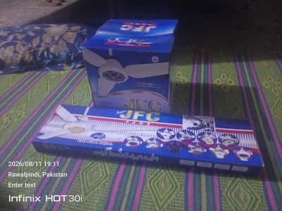 Sciling fan and charging fan