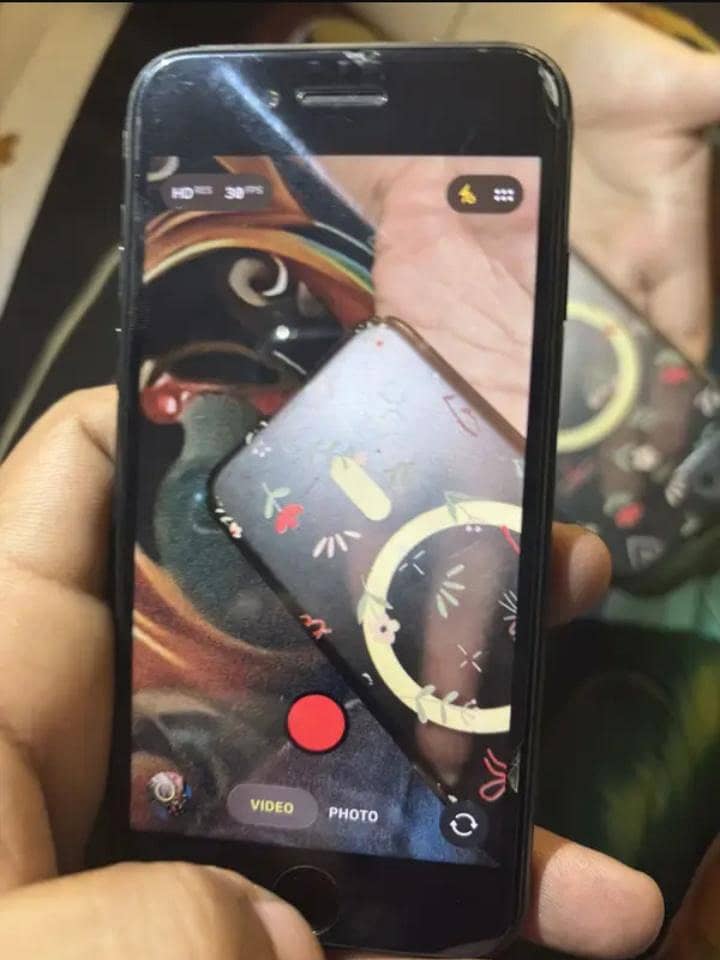 Apple iPhone SE 7