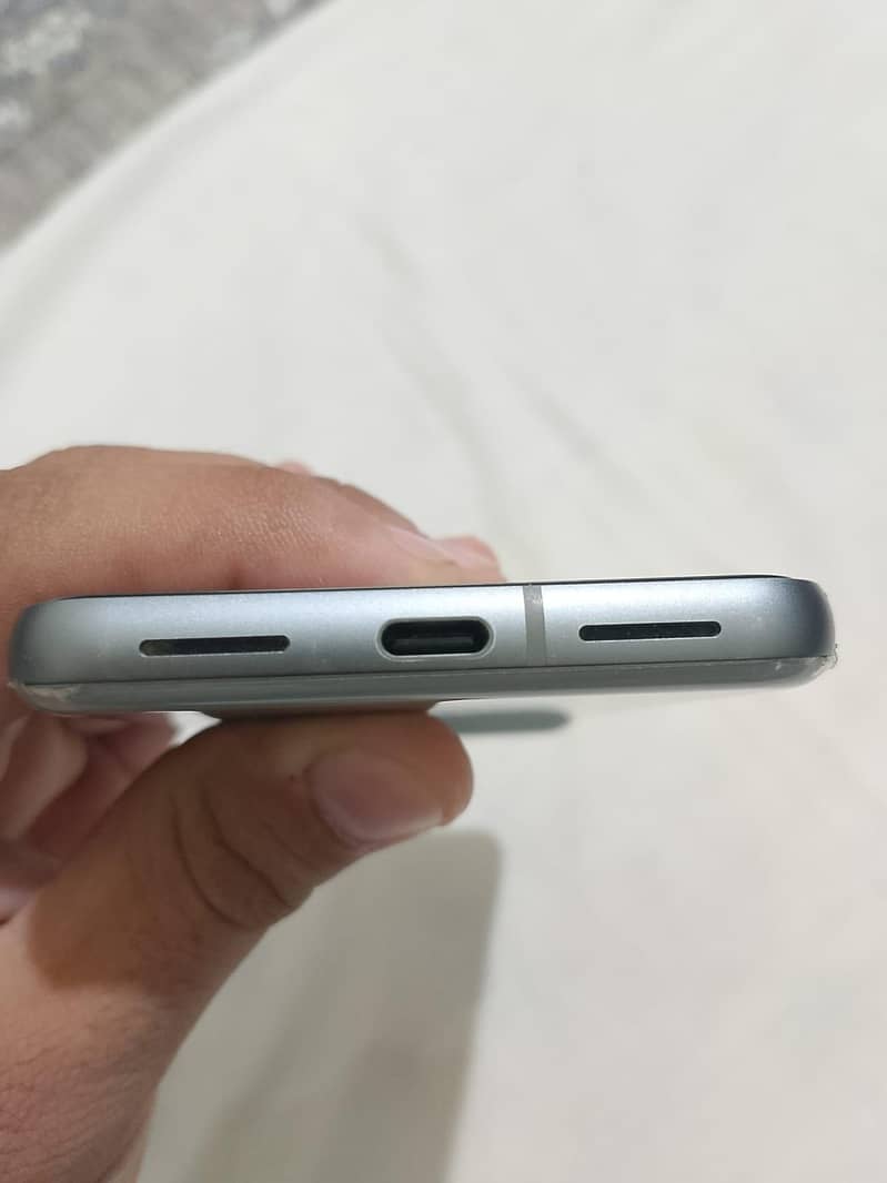 Google Pixel 8 1