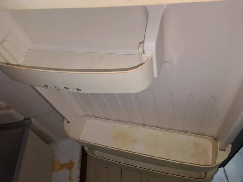 Orient fridge 3