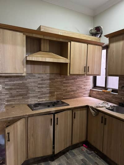 5 Marla First floor availabile for rent