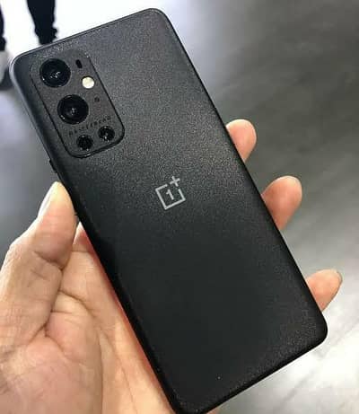 One Plus 9pro 12gb ram 256gb memory 1week chek wareenty