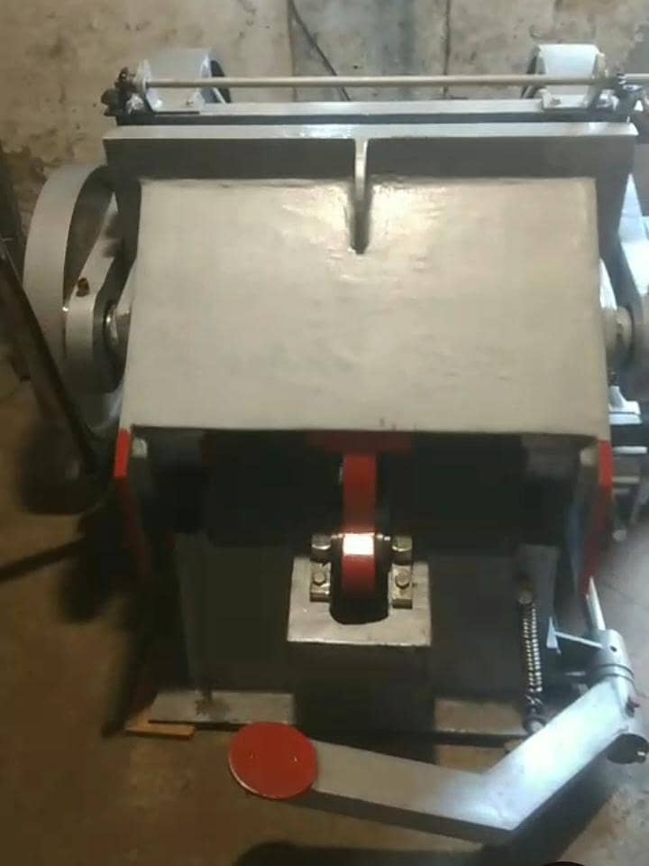 Die cutting Machine 0