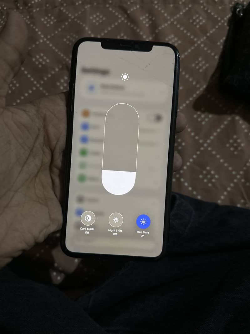 Iphone 11 pro max 4
