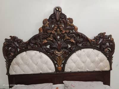 Chinioti king size bed with side tables