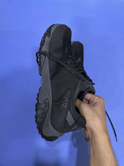 Original Clarks ATL Walk Go Waterproof Shoes - UK 10 / EU 44.5⁠