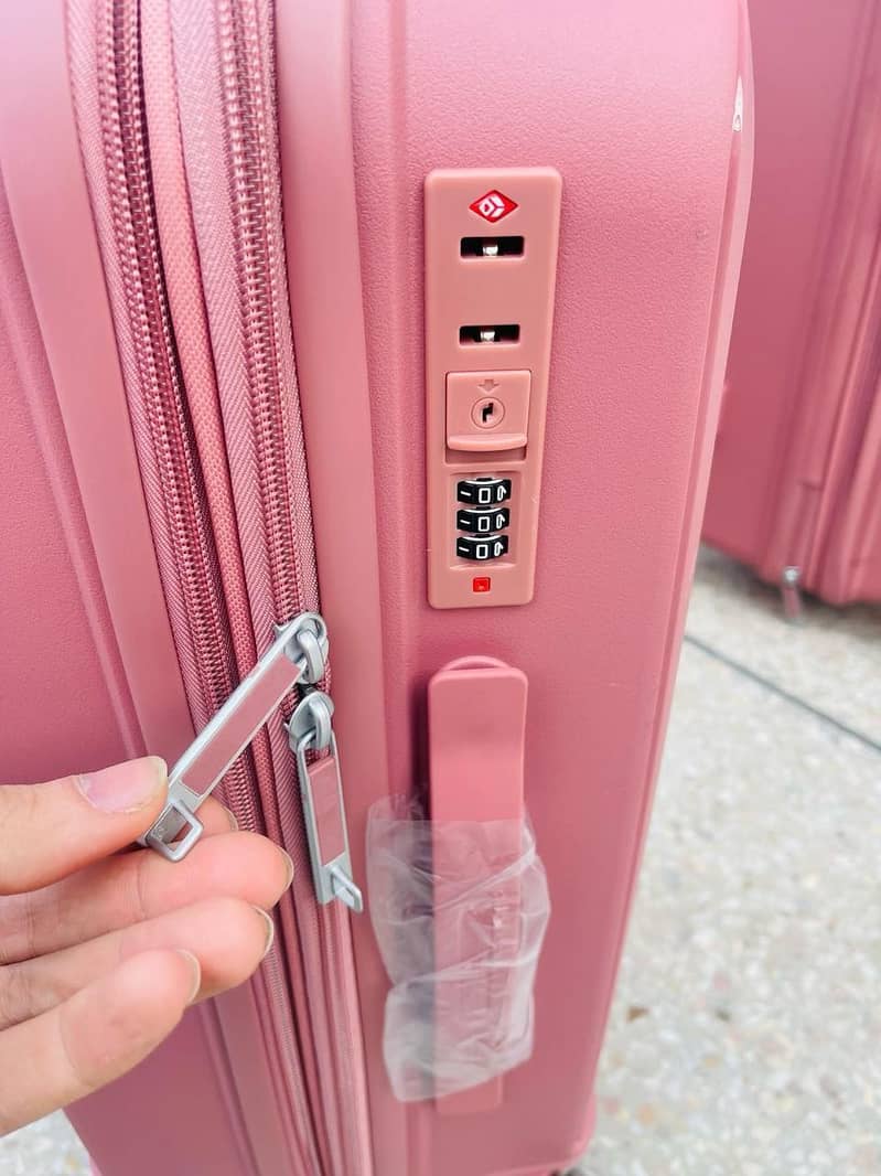Samsonite 4