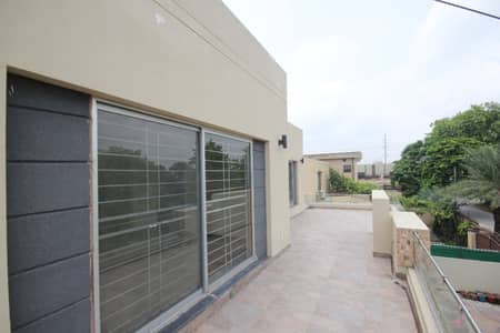 1 Kanal Upper Portion For Rent In Phase 4