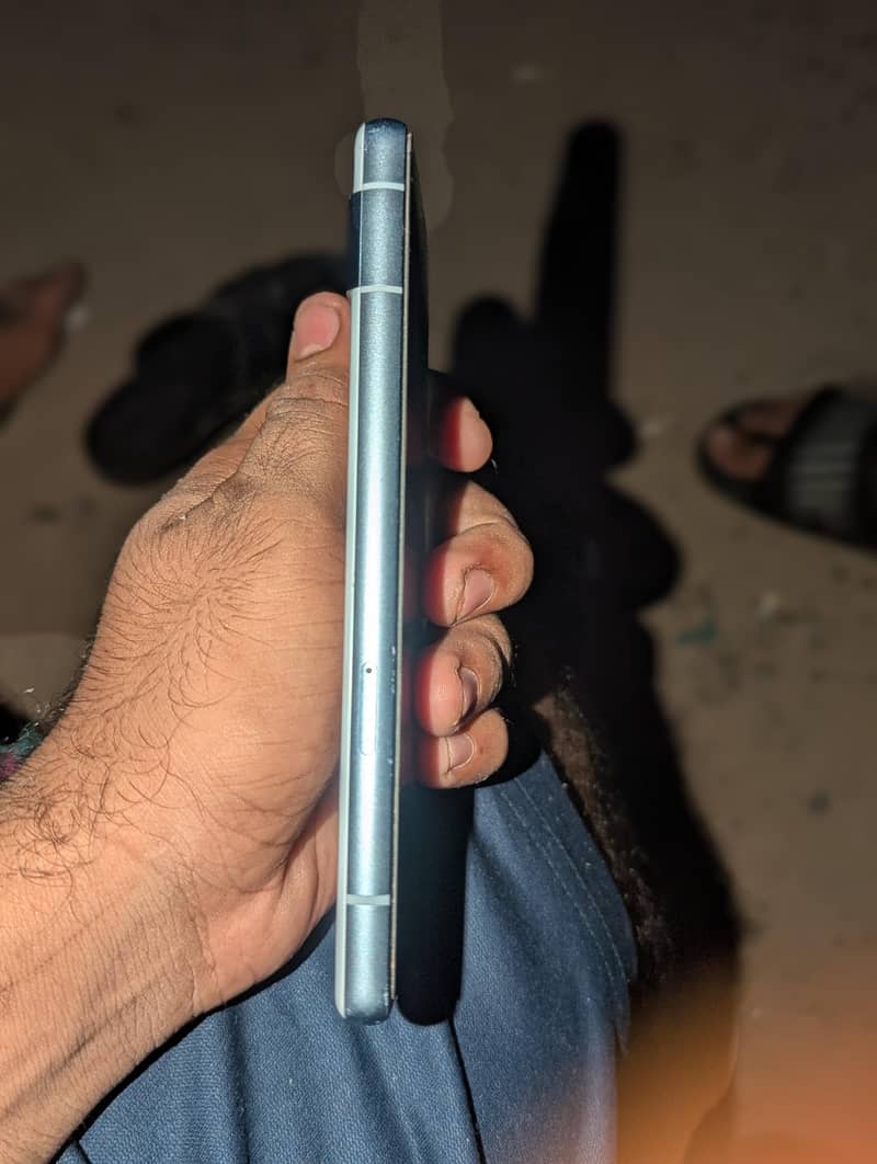 Google Pixel 7a 2