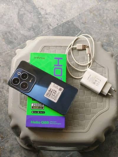 Infinix Hot 40 12GB RAM 256GB memory PTA approved 0326=3221=824
