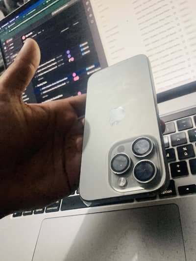 Iphone 15 pro natural titanium 10/10 non pta