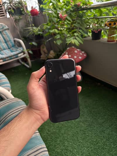 Apple iPhone XR