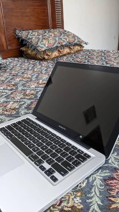 MacBook pro 2012 core i5