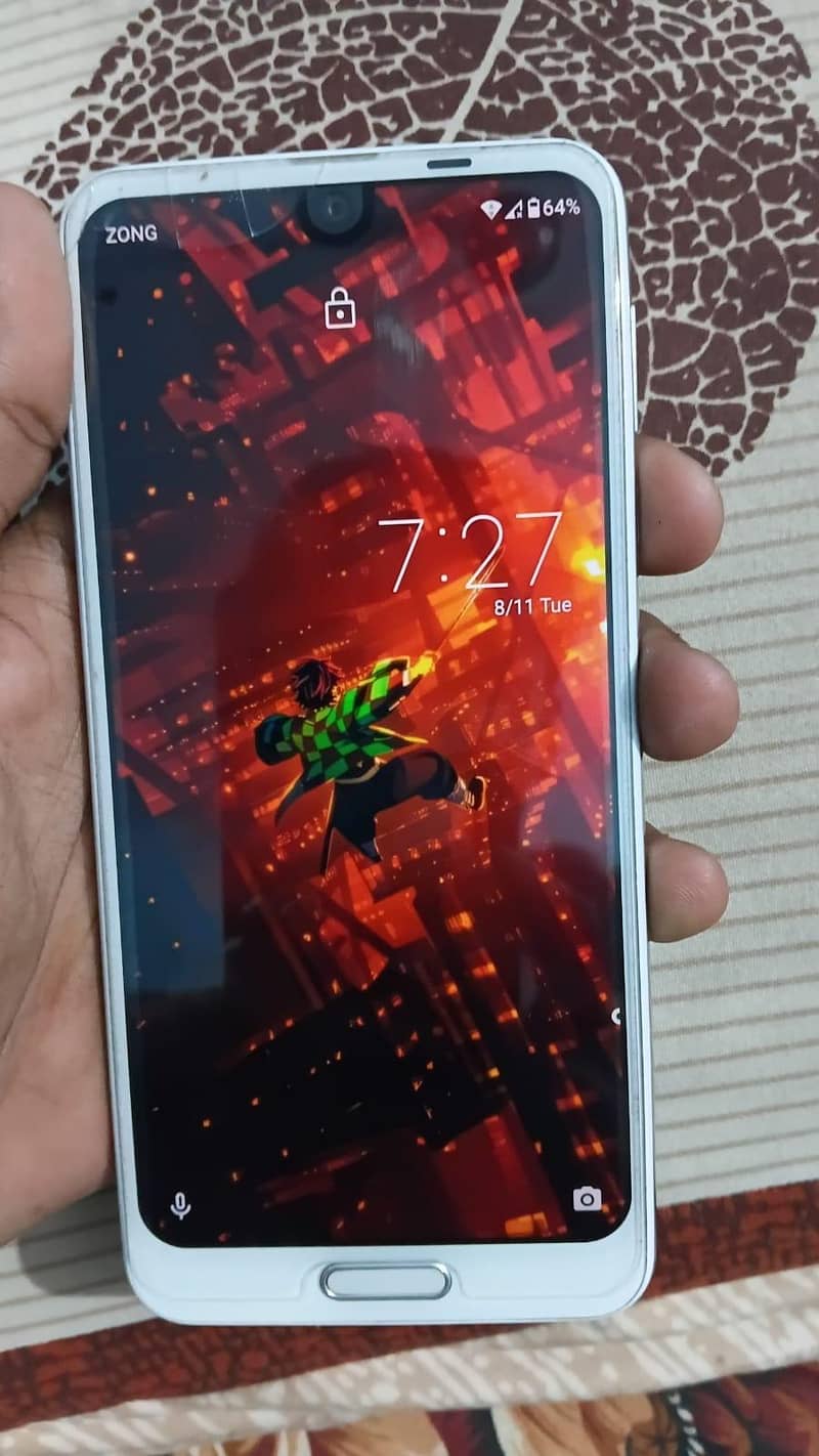 Sharp Aquos R2 3