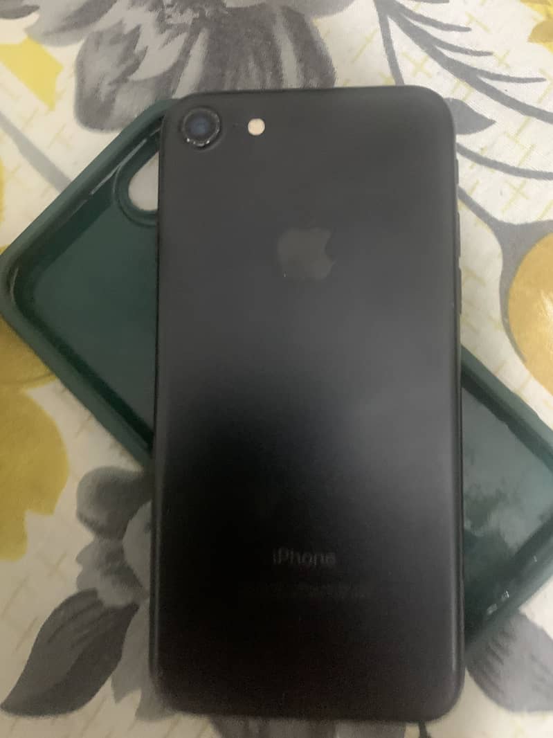 Apple iPhone 7 4