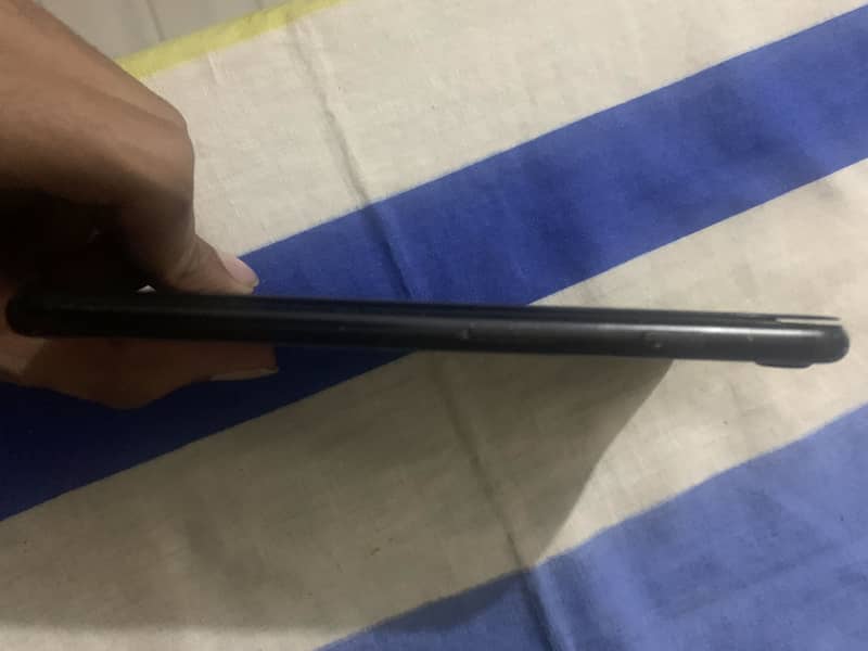 Apple iPhone 7 5