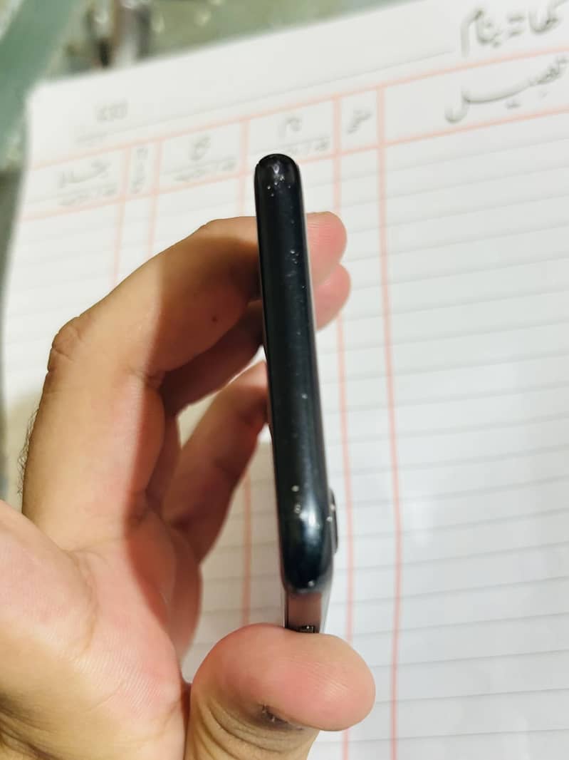 Apple iPhone SE 0