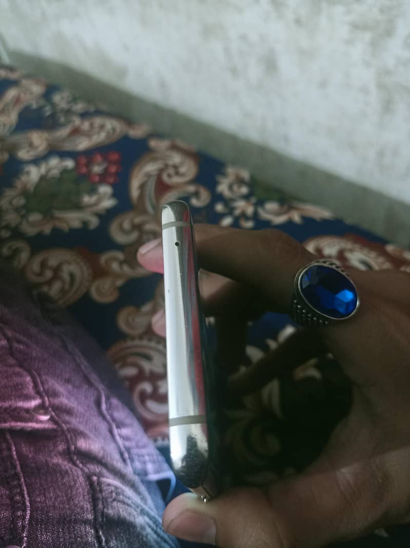 One Plus 8 4