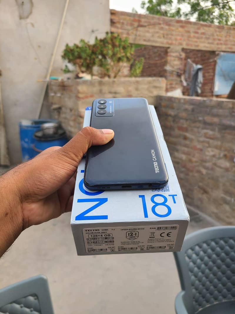 Tecno CAMON 18T 1