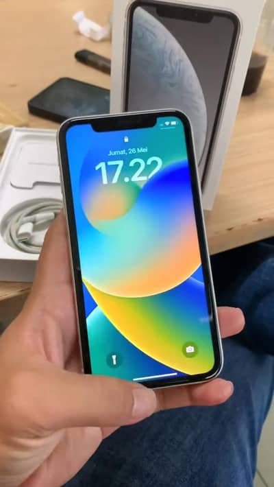 Apple iPhone XR 128 GB WhatsApp 0301++++++++++++++1907++++++++++++466