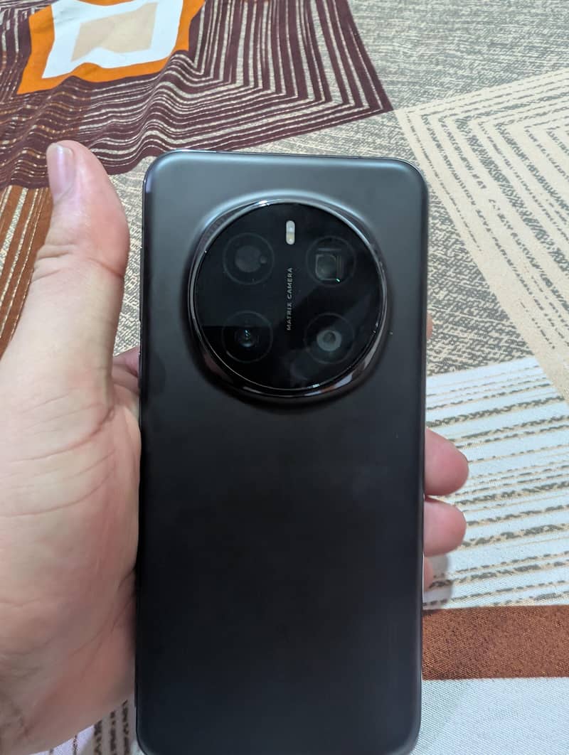 Honor Magic7 Pro 3