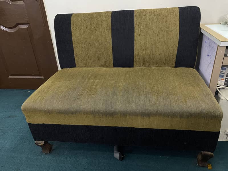 2 sofa beds 4