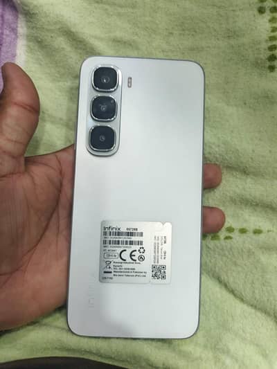 Infinix hot 60i. . 7 month wornty. with box and charjar