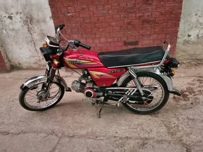 bike 100% ok tyre new engine khula hua nahi hai 2011 model hero