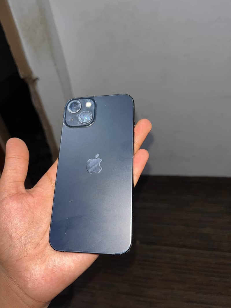 Apple iPhone 13 0