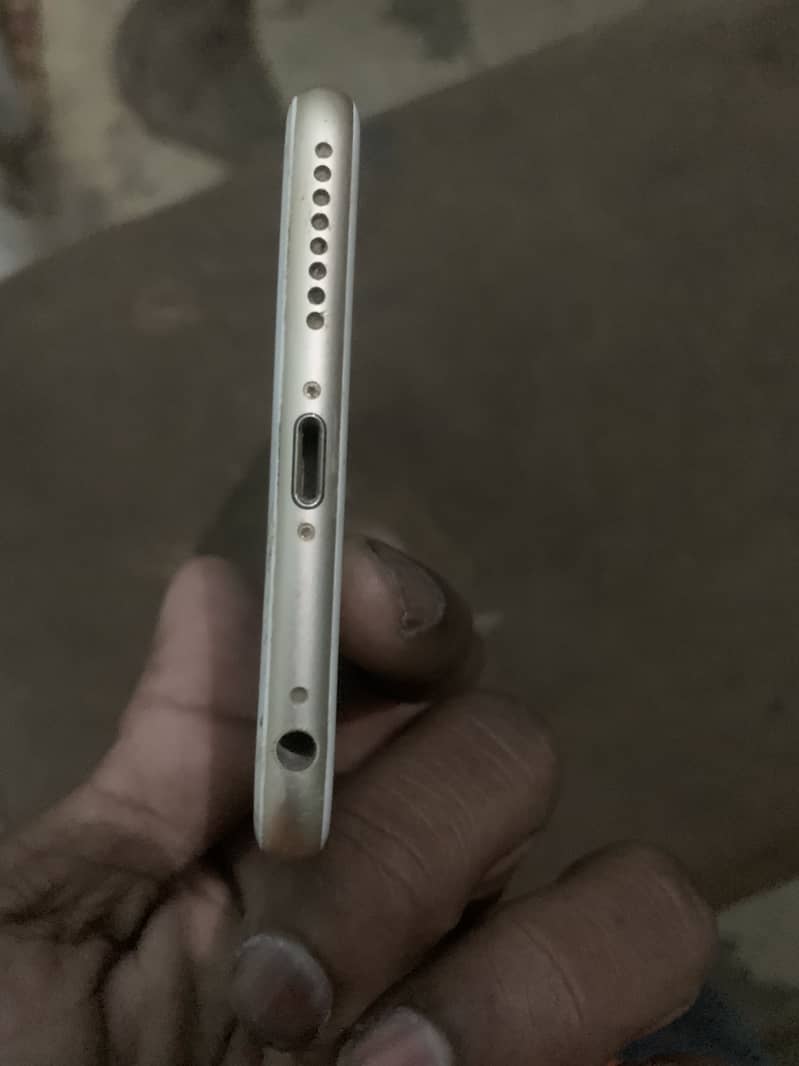 Apple iPhone 6 Plus 3