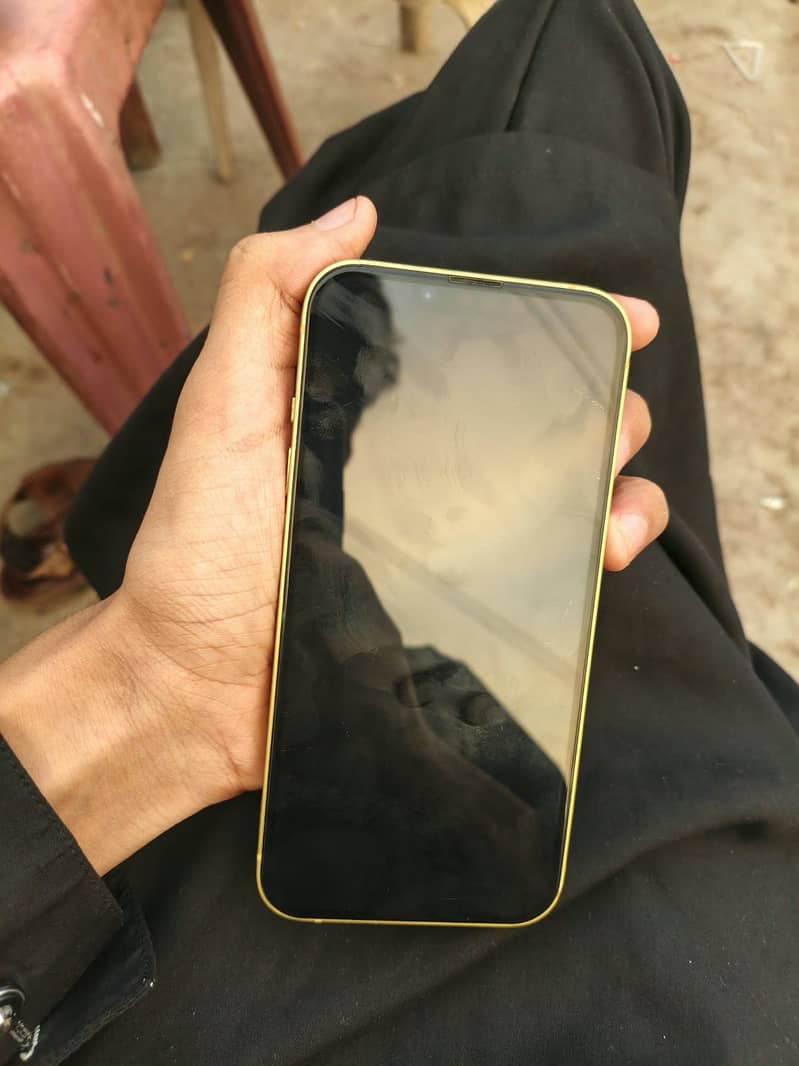 Apple iPhone 14 5