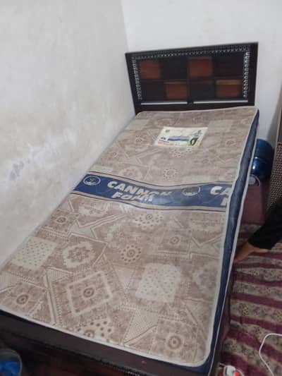 Single Bed with Mattress – Good Condition