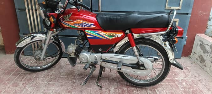 Honda CD70 2020